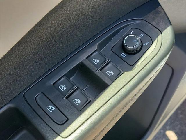 2026 Volkswagen Taos SE