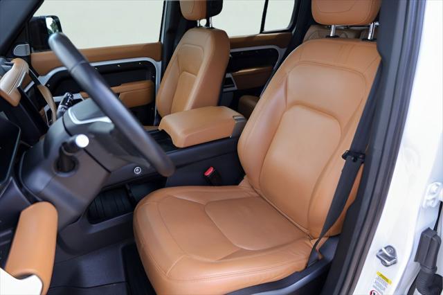 2024 Land Rover Defender 130 P400 S