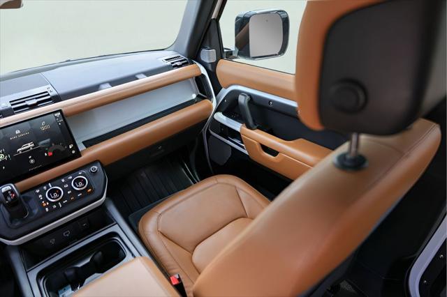 2024 Land Rover Defender 130 P400 S