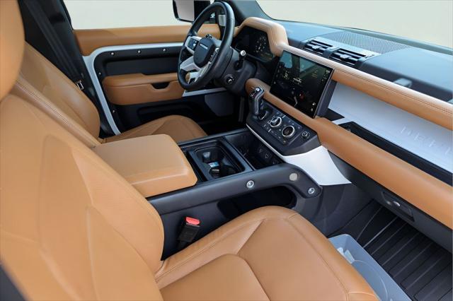 2024 Land Rover Defender 130 P400 S