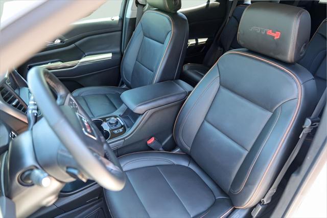 2023 GMC Acadia AWD AT4