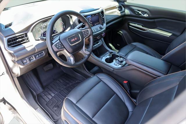 2023 GMC Acadia AWD AT4