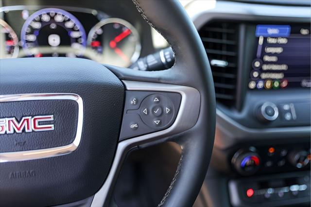 2023 GMC Acadia AWD AT4