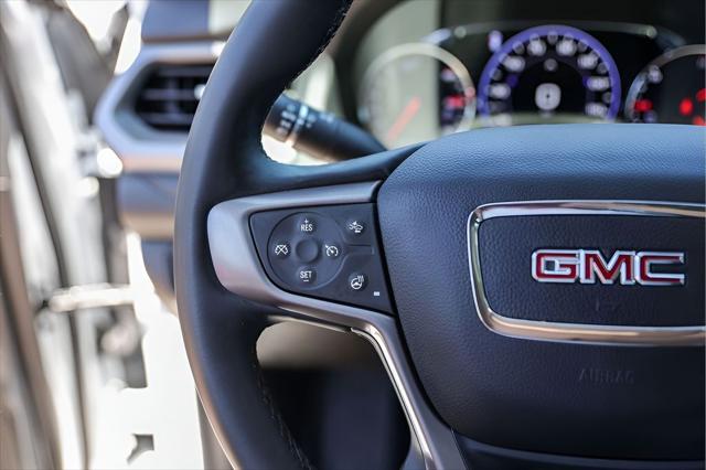 2023 GMC Acadia AWD AT4