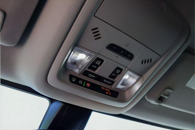 2023 GMC Acadia AWD AT4