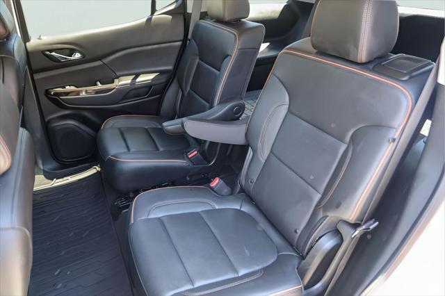 2023 GMC Acadia AWD AT4