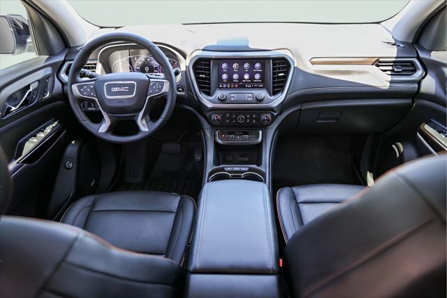 2023 GMC Acadia AWD AT4