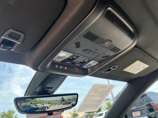 2025 Cadillac XT6 AWD Sport