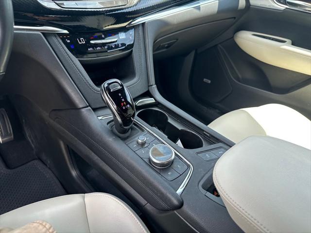 2025 Cadillac XT6 AWD Sport