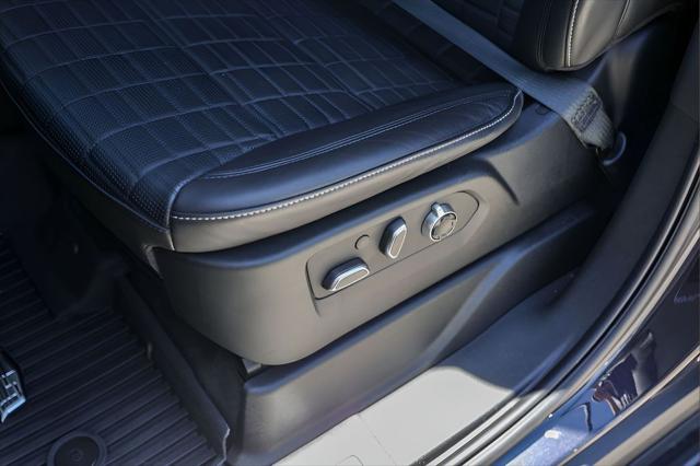 2024 Cadillac Escalade 4WD Sport Platinum