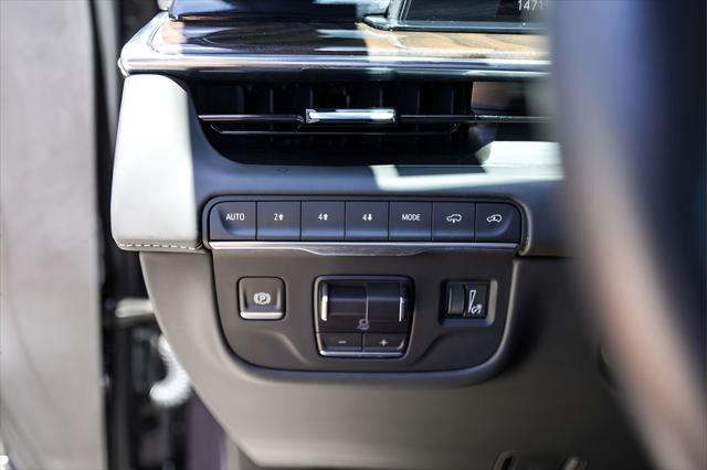 2024 Cadillac Escalade 4WD Sport Platinum