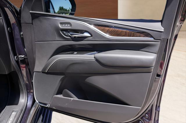 2024 Cadillac Escalade 4WD Sport Platinum