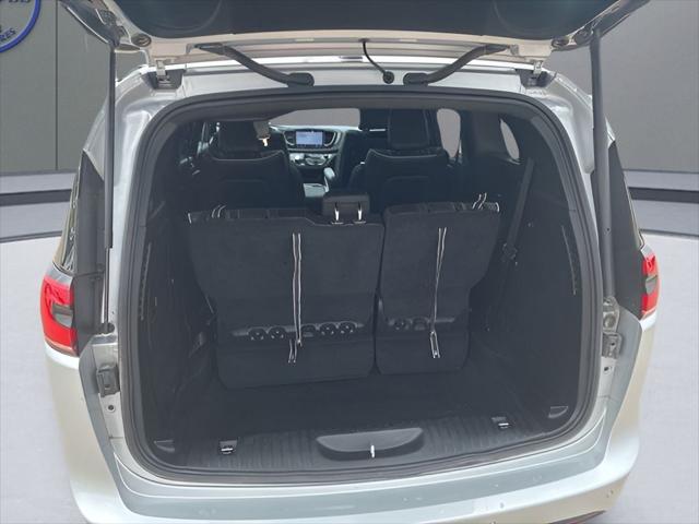 2023 Chrysler Pacifica Hybrid Limited