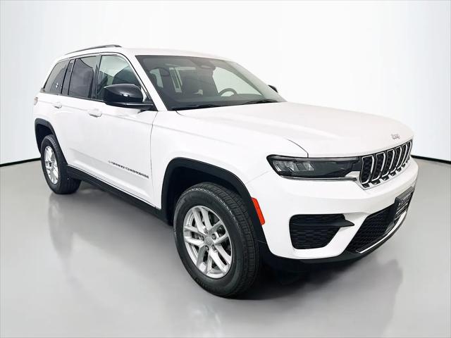 2026 Jeep Grand Cherokee Laredo 4x4 for sale in Shiloh, IL