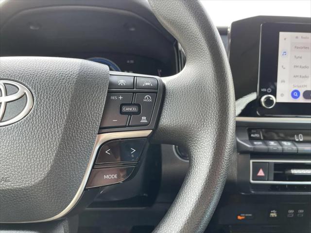 2025 Toyota Camry LE