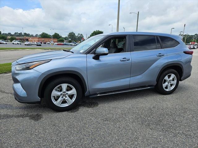 2024 Toyota Highlander LE