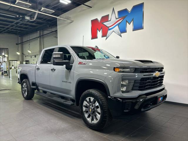 2024 Chevrolet Silverado 2500HD 4WD Crew Cab Standard Bed Custom
