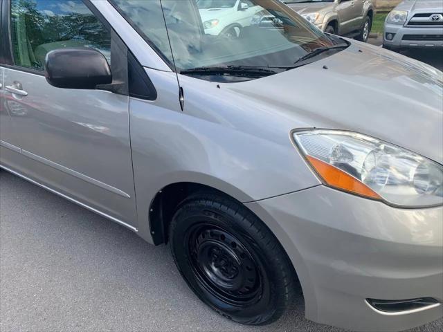 2007 Toyota Sienna LE