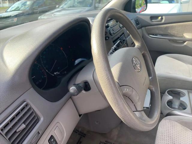 2007 Toyota Sienna LE
