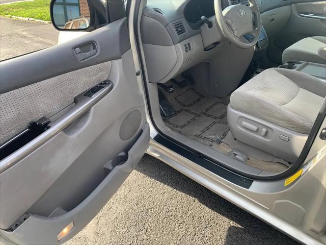 2007 Toyota Sienna LE