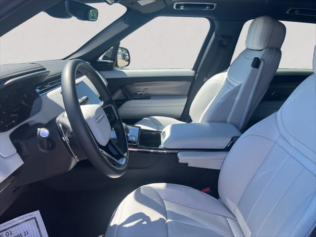 2025 Land Rover Range Rover Sport P360 SE