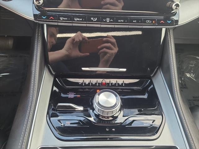 2024 Jeep Wagoneer Series II Carbide 4x4