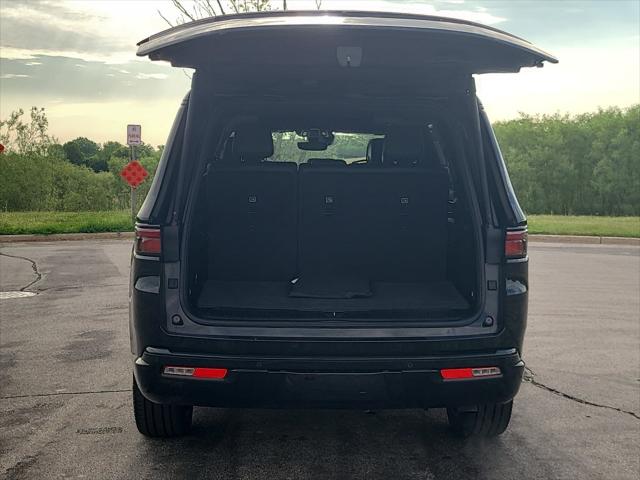 2024 Jeep Wagoneer Series II Carbide 4x4
