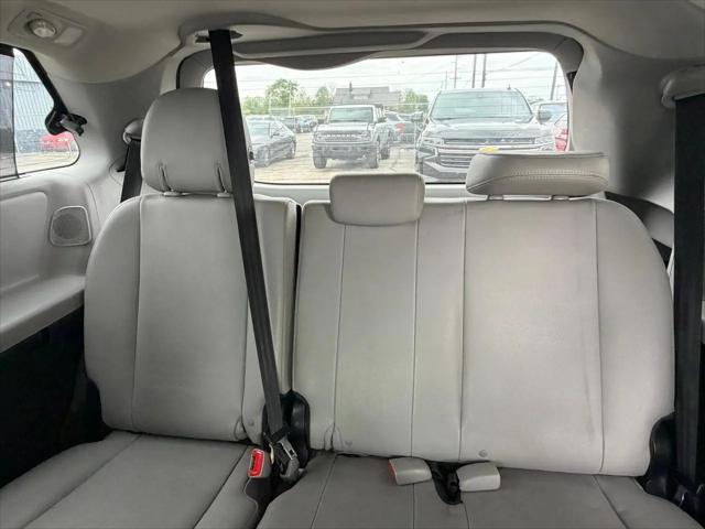 2017 Toyota Sienna XLE 8 Passenger