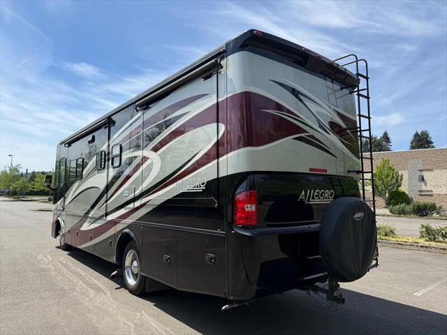 2013 Ford F-53 30GA
