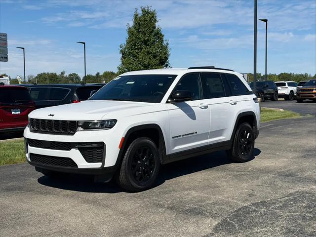 2026 Jeep Grand Cherokee Altitude 4x4 for sale in Mt Orab, OH