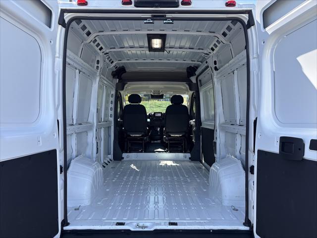 2025 Ram ProMaster Cargo Van Tradesman High Roof 136" WB w/Pass Seat