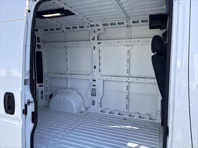 2025 Ram ProMaster Cargo Van Tradesman High Roof 136" WB w/Pass Seat