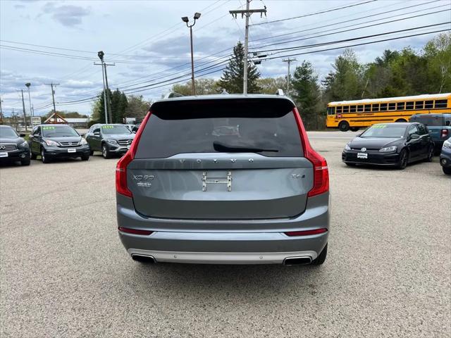 2017 Volvo XC90 T6 Momentum