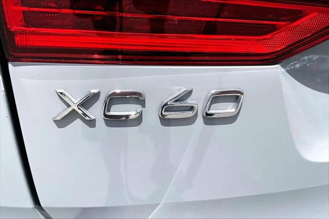 2025 Volvo XC60 B5 Plus
