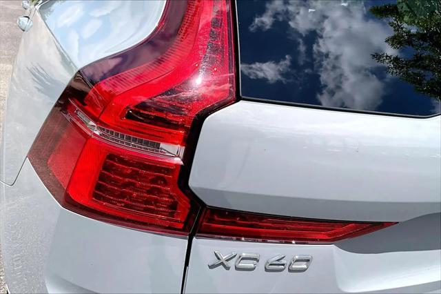 2025 Volvo XC60 B5 Plus
