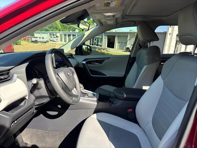 2025 Toyota RAV4 Hybrid XLE Premium