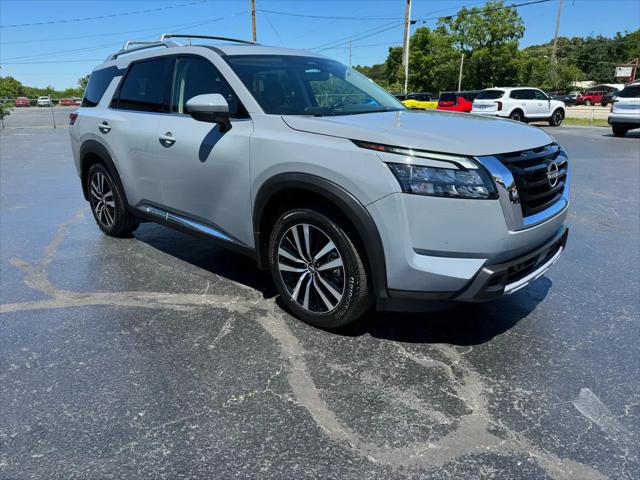 2025 Nissan Pathfinder Platinum FWD