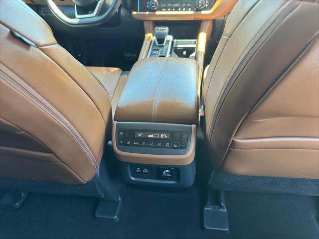 2025 Nissan Pathfinder Platinum FWD