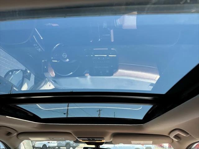 2025 Nissan Pathfinder Platinum FWD