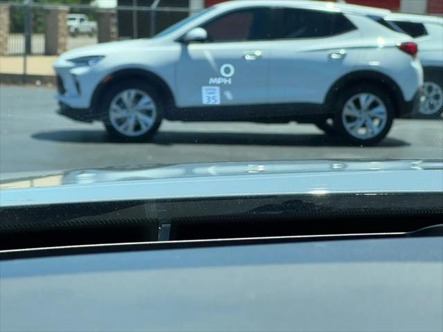 2025 Nissan Pathfinder Platinum FWD