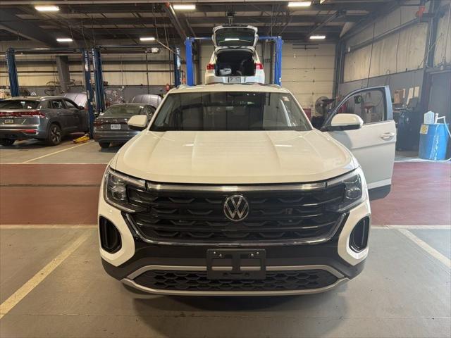2024 Volkswagen Atlas Cross Sport 2.0T SE w/Technology 2024 Volkswagen Atlas Cross Sport 2.0T SE w/Technology