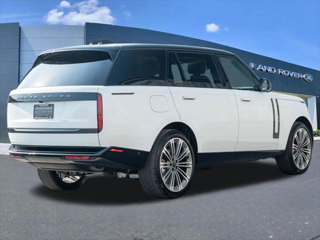 2026 Land Rover Range Rover P400 SE 7 Seat