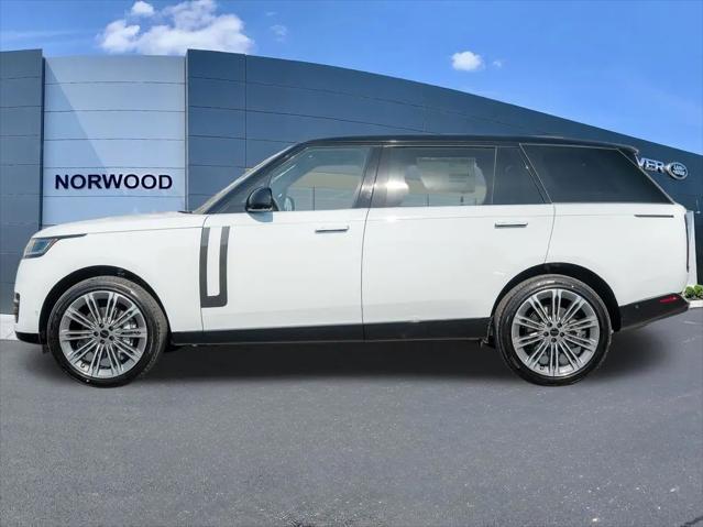 2026 Land Rover Range Rover P400 SE 7 Seat