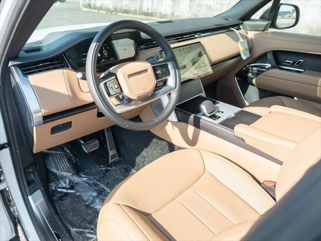 2026 Land Rover Range Rover P400 SE 7 Seat