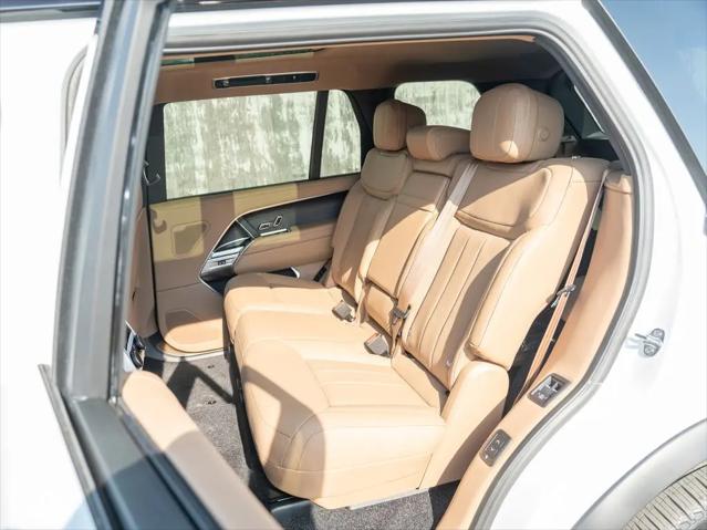 2026 Land Rover Range Rover P400 SE 7 Seat