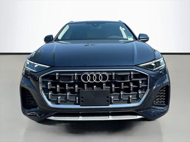 2025 Audi Q8 Premium 55 TFSI quattro