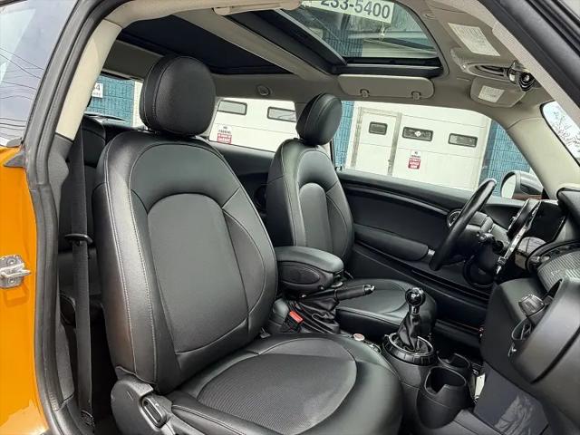 2016 MINI Hardtop Cooper