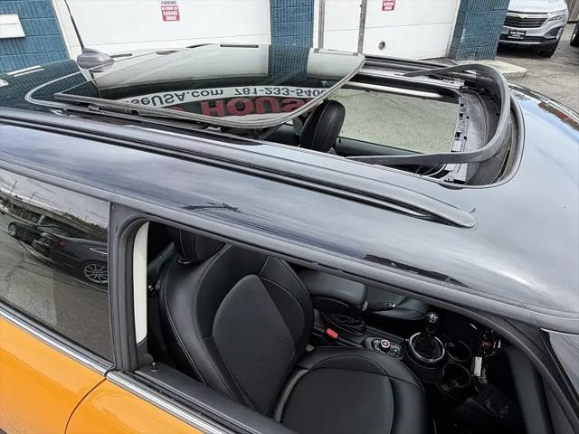 2016 MINI Hardtop Cooper