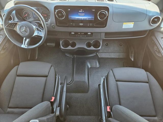 2026 Mercedes-Benz Sprinter 4500 Standard Roof 4-Cyl Diesel HO