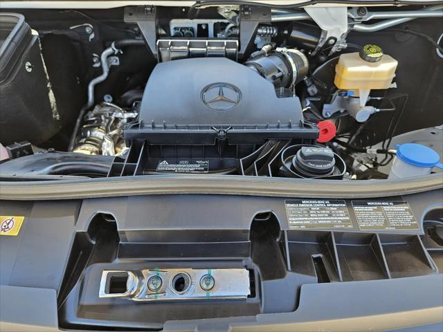2026 Mercedes-Benz Sprinter 4500 Standard Roof 4-Cyl Diesel HO